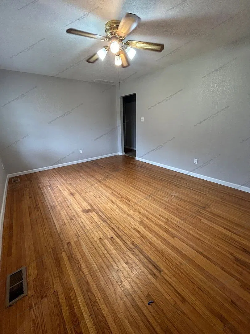 3 bed, 2.0 bath, 1284 sqft, $1,500 — Photo 2