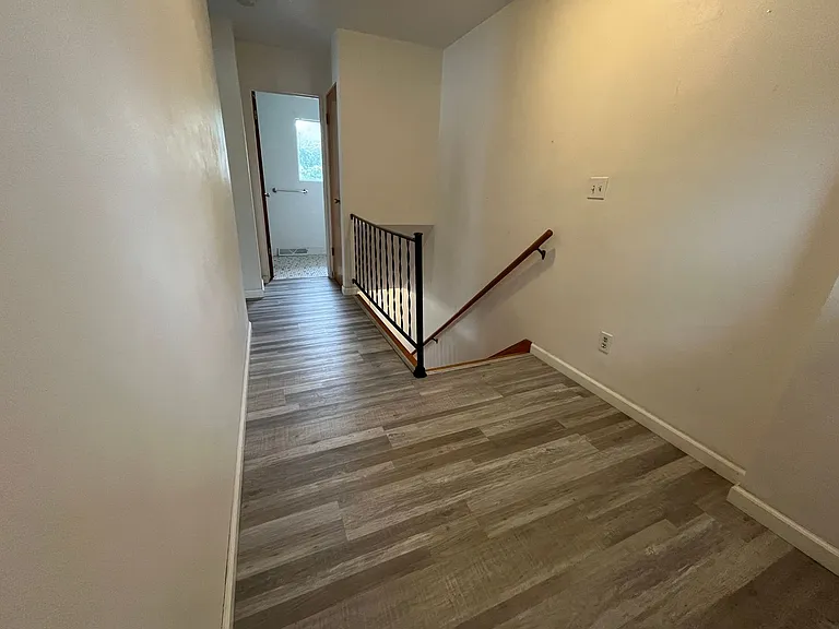 1236 Jackson St — Photo 5