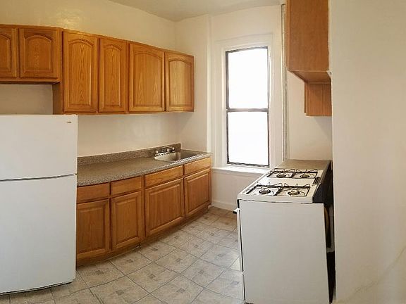 4th image of 650 Ocean Ave APT B10