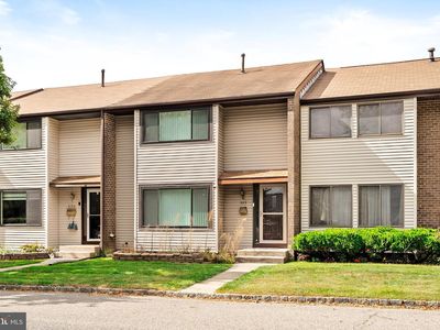 449 Livingston Dr, East Windsor, NJ, 08520