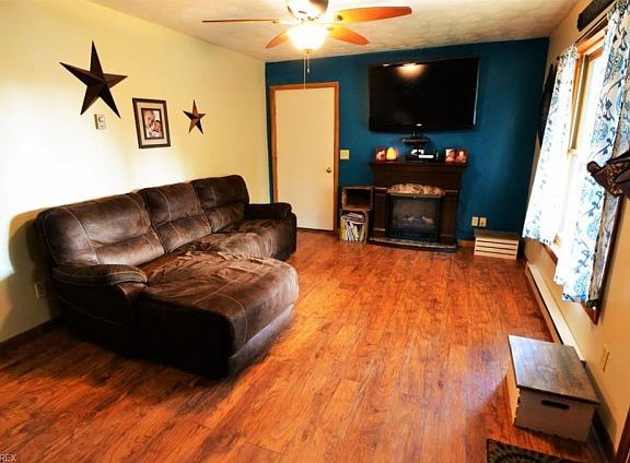 5th image of 7420 Doak Dr
