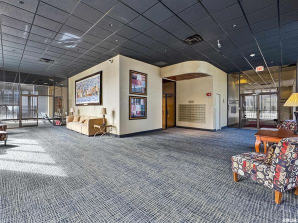 123 SW Jefferson Ave UNIT E4S, Peoria, IL 61602