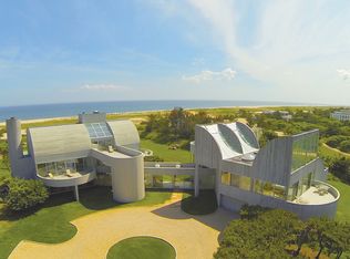 (Undisclosed Address), Southampton, NY 11968