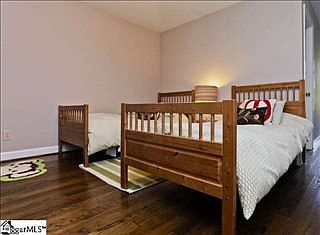 4th image of 103 Woodland Ln
