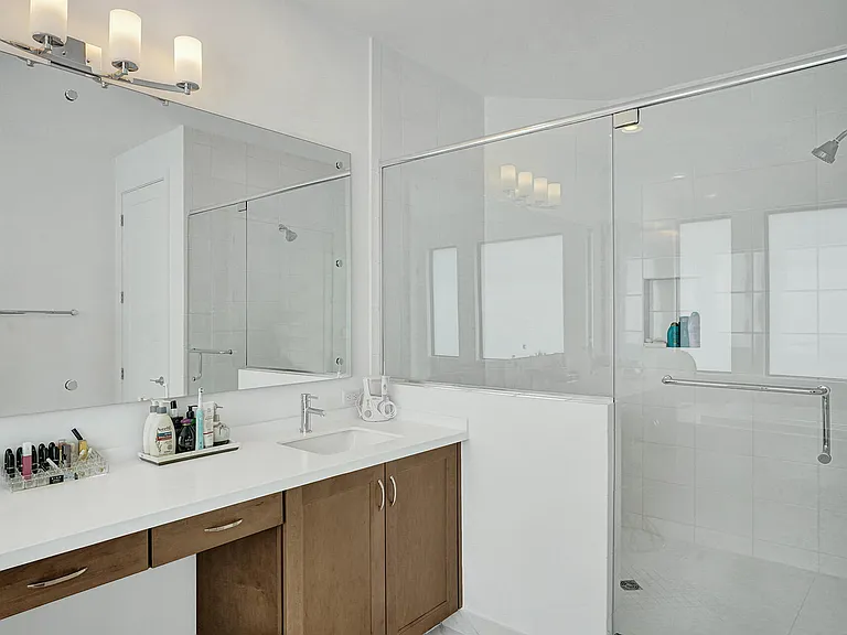17523 Rainstream Rd — Photo 35