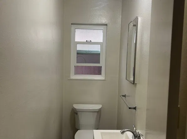 333 Bonnie Villa Apartments, 333 Poplar St APT 9, Oakdale, CA 95361
