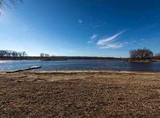 2436 7th St S, La Crosse, WI 54601