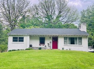 4 Petticoat Ln, Beacon, NY 12508