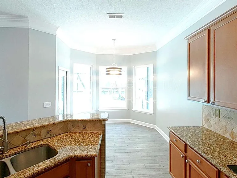 1866 Sentry Oak Ct — Photo 3