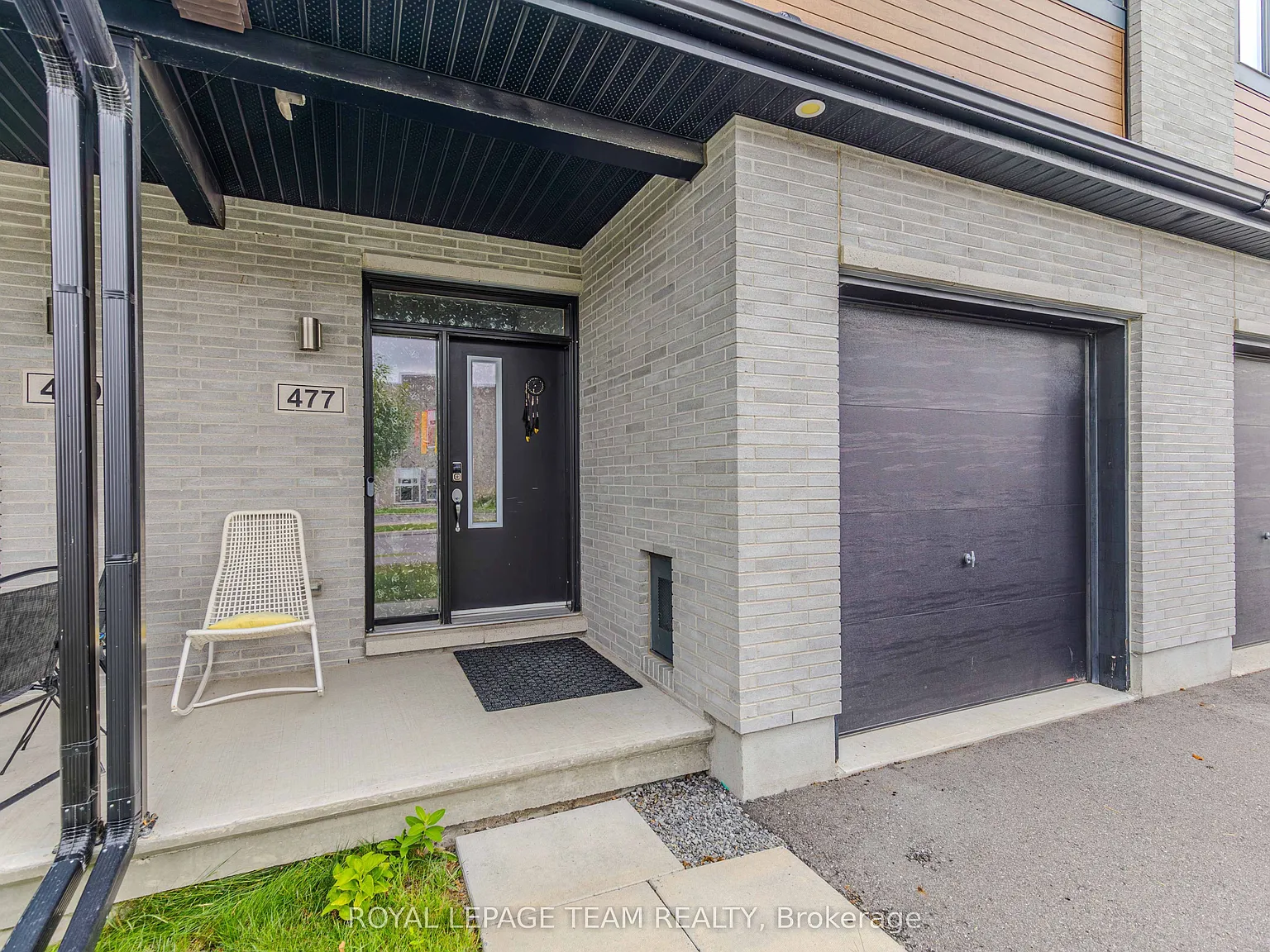 4 bed, $2,950 — Photo 4