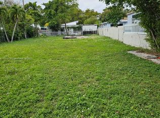 1321 Biarritz Dr, Miami Beach, FL 33141