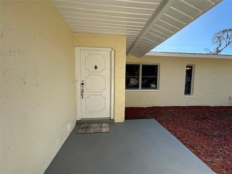 8910 Elm Leaf Ct — Photo 5