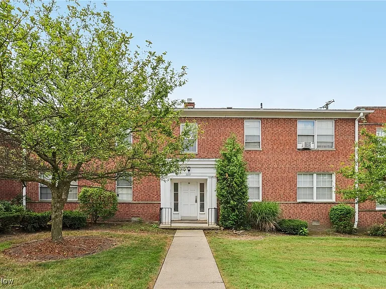 3279 Warrensville Center Rd #15D — Photo 1