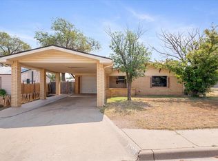 1513 Avenue F, Levelland, TX 79336