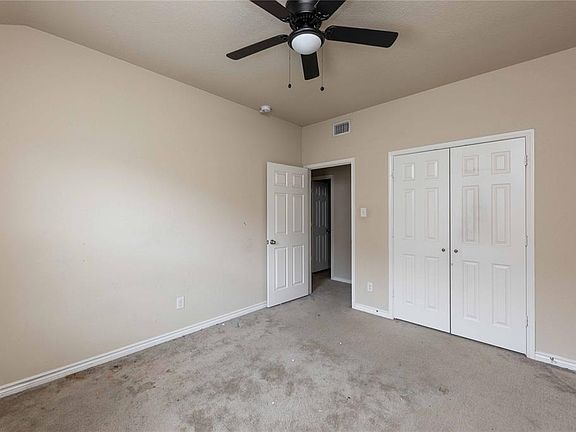 5th image of 5611 Mountain Hollow Dr