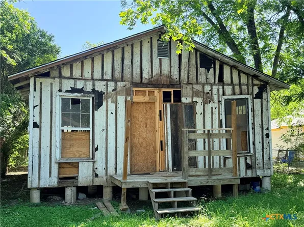 207 Herndon St, San Marcos, TX 78666
