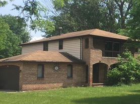 55 Grandview Dr, Amherst, NY