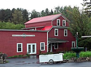 36 King Sq, Whitefield, NH 03598
