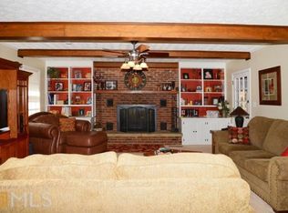 5233 Corinth Dr, Stone Mountain, GA 30087