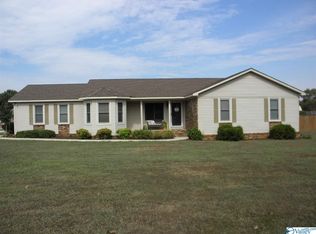 6 Highland Cv, Moulton, AL 35650