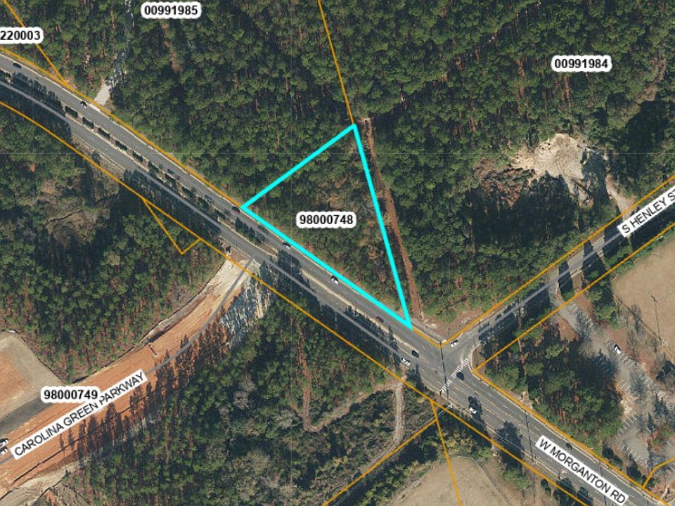 2nd image of 704 W Morganton Road
