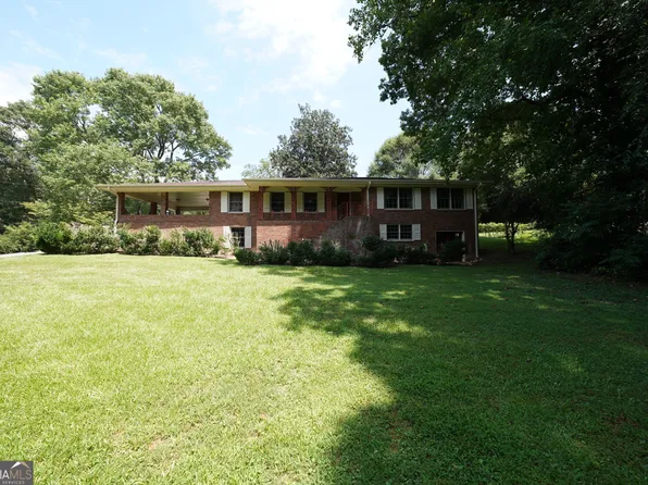 6342 Creel Dr, Lithia Springs, GA 30122
