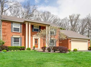 22 Regent Ln, Lincolnshire, IL 60069