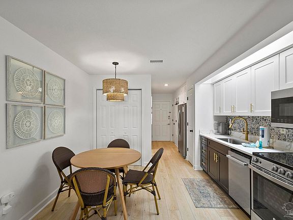 5th image of 7453 Sunset Harbor Dr #204