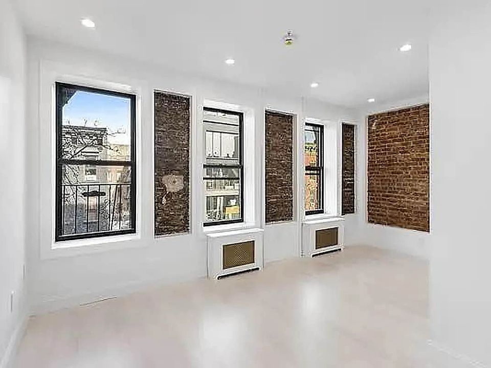 1st image of 195 E 2nd St #15B