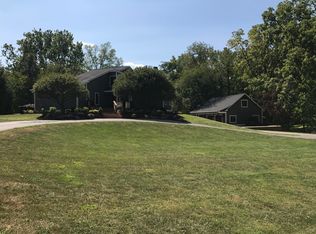 111 Pine Tree Ln, Noblesville, IN 46060