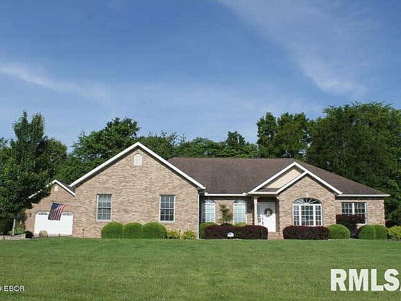 2nd image of 318 Majestic Oak Dr