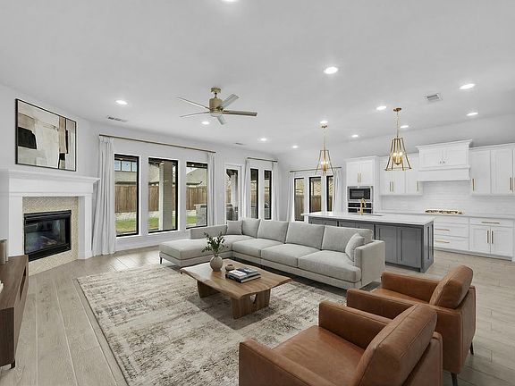 3rd image of 1610 Cherry Blossom Ln