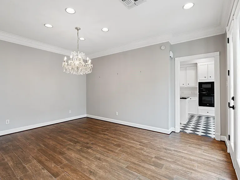 230 Lakeside Blvd — Photo 13