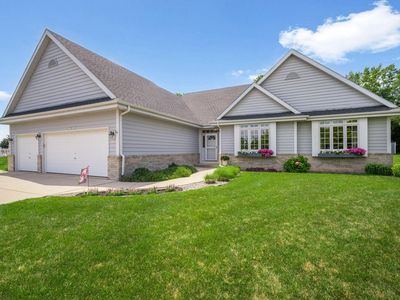 W134N6811 Wild Rose COURT, Menomonee Falls, WI, 53051