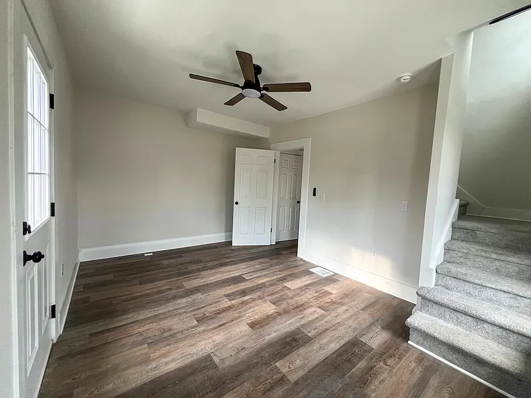 927 S Champion Ave #927 — Photo 13