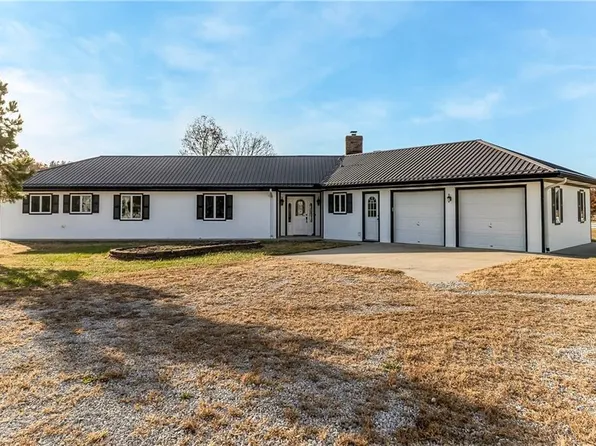 37907 E State Route B, Creighton, MO 64739