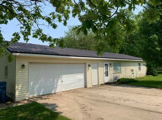 12991 Roughies Dr, Wayland, MI 49348