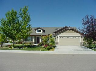 3807 W Greenbriar Rd, Nampa, ID 83686