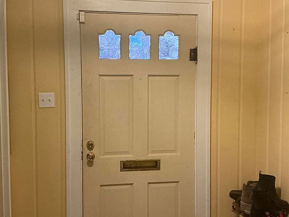 5th image of 1006 Cedar St