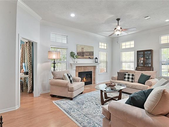 5th image of 6845 Wooded Dr
