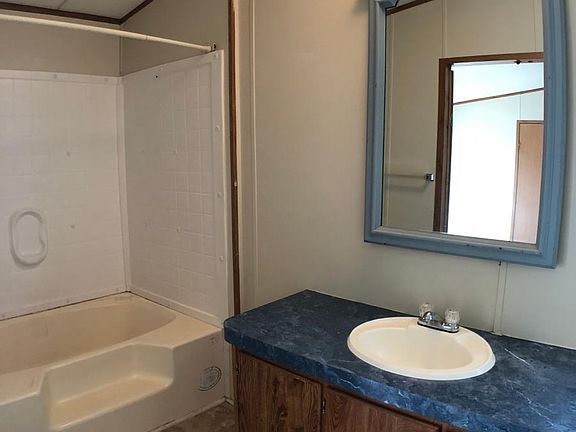 4th image of 31025 Susie Cir N