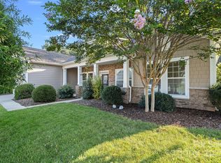 114 Canoe Pole Ln, Mooresville, NC 28117