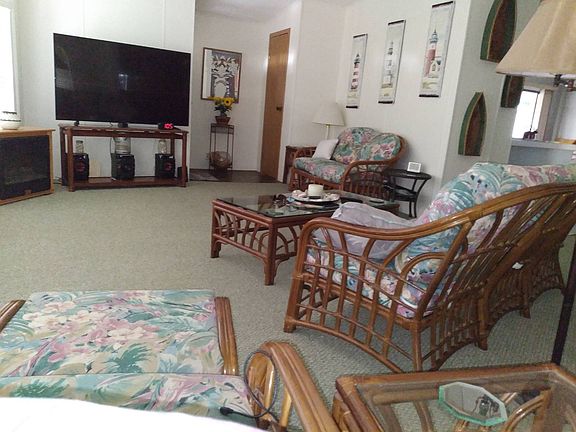 3rd image of 909 SE Serendipity Pl
