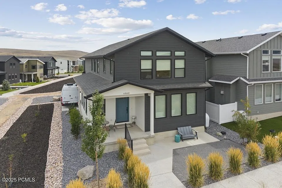 6860 Mountain Maple Dr