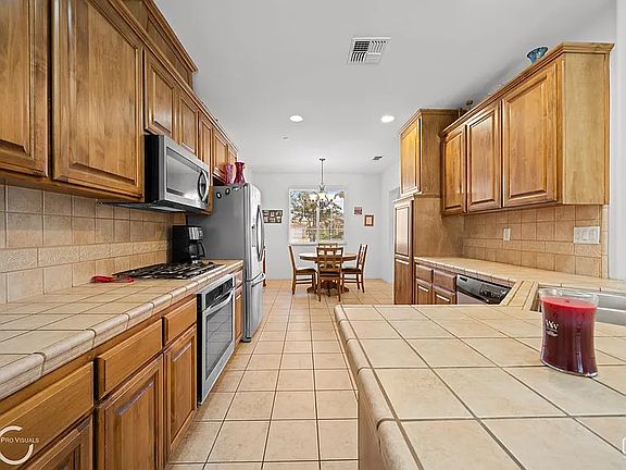 5th image of 9909 Swansboro Way