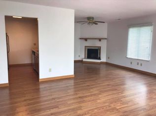 5010 Woodmark Dr, Fort Wayne, IN 46815