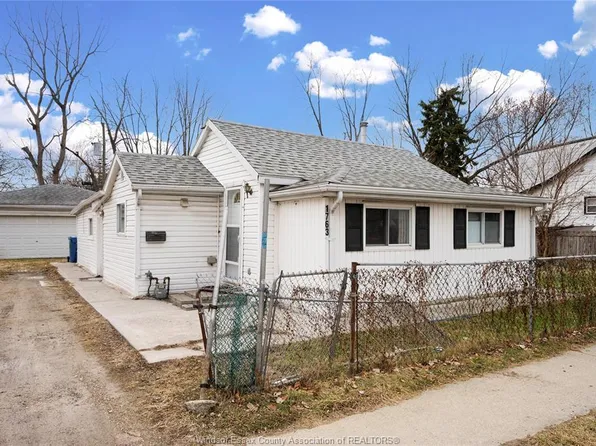 1763 Dominion Blvd, Windsor, ON N9B 3H6