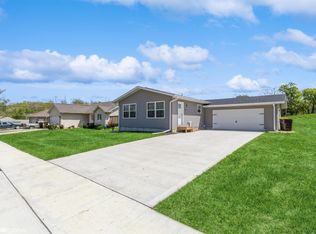 215 N Lincoln St, Osceola, IA 50213