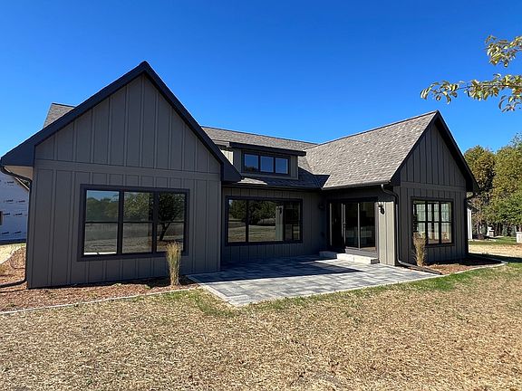 3rd image of 10644 Cove Ln #2