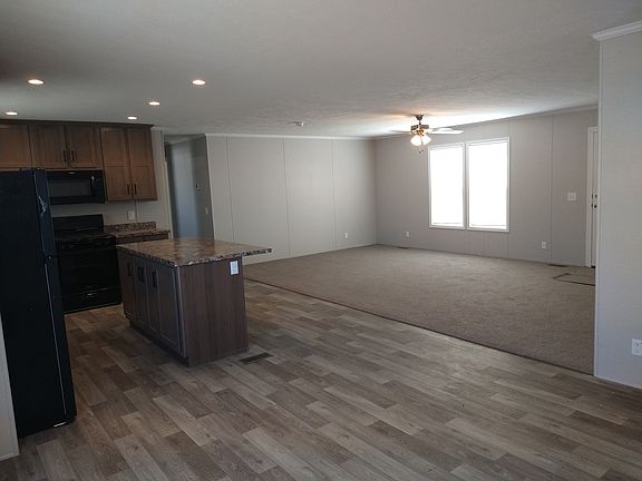 3rd image of 409 Van Buren Cir #409